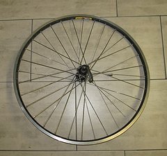 Shimano MTB Vorderrad 26 Zoll, mit Schnellspanner, optional mit Bereifung