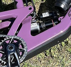 RockShox VIVID Ultimate 230x62.5