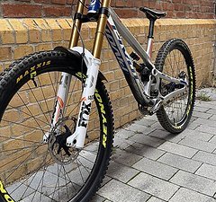 Pivot Cycles Phoenix Kerr Edition 29“ Gr. L
