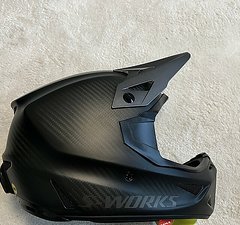 Specialized Dissident Carbon (S-Works) Fullface Helm Gr. M Neu