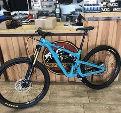 Yeti Cycles SB150 TURQ Medium Fox Factory