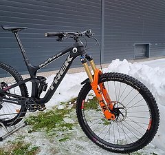 Trek Slash 9.8 2023 Carbon Enduro Mountainbike AXS VIELE NEUTEILE Größ