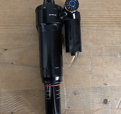 RockShox Super Deluxe Ultimate RC2T 230x62,5 Anyrace Specialized Kenevo
