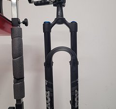 Fox Racing Shox 36 Performance Grip NEU