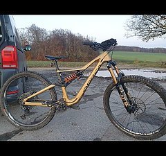 Orbea '22er Rallon M-Team, L, Komplettbike ohne Gabel/LR, wenig gefahr