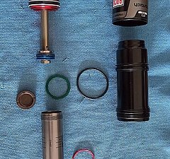 RockShox Monarch RT3 Hv 216x63mm Ersatzteilspender