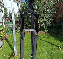 RockShox ZEB MY 2023 Ultimate 29" 180mm Buttercaps 44mm Offset 110mm Achse