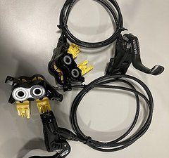 Magura MT5/Trailsport mit HC Hebeln und viel Zubehör