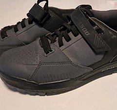 Endura MT500 Schuhe Gr. 44 grau Clipless Klickschuhe