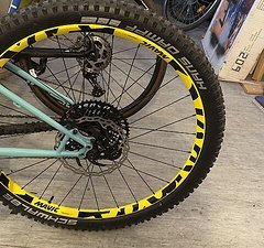 Mavic Biete Mavic deemax an