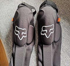 Fox Head LAUNCH D3O KNIESCHONER UND SCHIENBEINSCHONER M