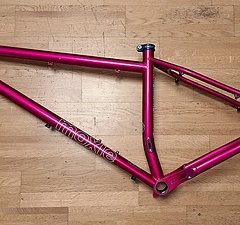 Pipedream Cycles Moxie Mx3 Vivid Pink longer 29/27,5+/27/Mullet, Rolling-Chassis