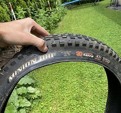 Maxxis Minion DHF