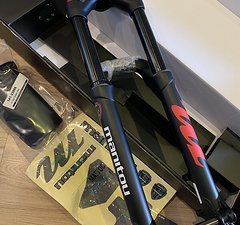 Manitou Mattoc Comp Boost 650b - NEU