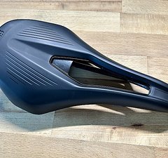 Fizik Vento Argo R3 - 140mm