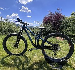 Trek Fuel EX 8 (Gen 5)