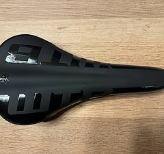 WTB Silverado Race 142mm CrMo MTB Gravel Sattel **neu**