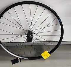 Shimano Deore XT WH-M8100-TL Hinterrad - 29" mit Freilauf Microspline