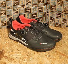 Five Ten Kestrel black Clipless SPD Schuhe NEU - Eu 42,5