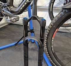 Fox Racing Shox Fox 36, 29", 150mm, 2023/24, Grip, QR15x110, 18cm Schaft, von Neurad