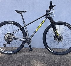 Bh -Bikes Ultimate RC 7.7 Carbon, RH XL , Shi XT 12-G, XT-Disc, Fox 34,