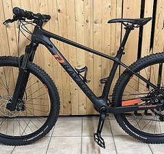 Raymon Sevenray 8.0 Gr. M Carbon MTB Bike Hardtail NP 2399 € NEU