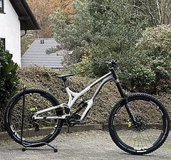 Commençal Supreme DH Mullet 2021 ENVE M Replica