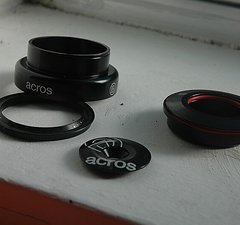 Acros ZS 44 EC 44