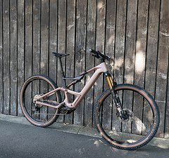 Orbea Rise SL M10 E-Mountainbike [L / Desert Rose / 2025]