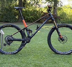 Mondraker Foxy Carbon RR XL | FOX 36 | Magura MT7 | Custom-Bike