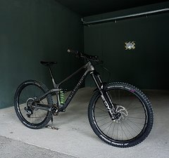 Transition Bikes Sentinel Carbon L Enduro Freeride MTB