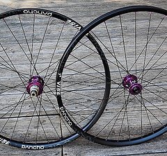 Panchowheels (new) Vibe 29" purple custom enduro handbuildt wheelset, NEU!!