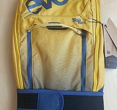 Evoc Trail Pro 10 L/ XL NEU curry/ demin