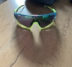 Oakley Jawbreaker Jolt Edition