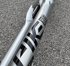 RockShox PIKE Ultimate RC2 140mm - 29“ - NEU!
