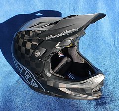 Troy Lee Designs D4 Carbon Black MIPS Gr. S (55-56cm) MY21 - wie neu