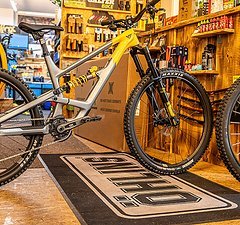 YT Industries Capra MX Uncaged 11 Öhlins/AXS/Transmission/Crankbrothers Carbon