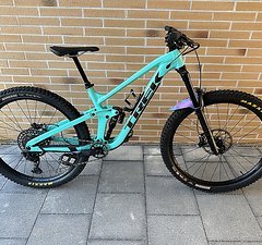 Trek Slash 8 (Modell 2022), 29 Zoll, Gr. M, Miami Green