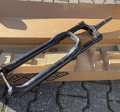 RockShox Yari 160mm 29 Zoll Boost