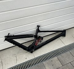 Raaw Jibb v1 | Frameset | L | Schwarz