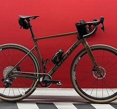 Focus ATLAS 8.9 - Carbon Gravel Bike