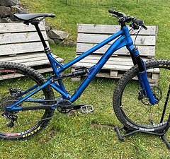 Alutech ICB 2.0 Gr.L blau eloxiert,Sram Code, Helm Cane Creek, RockShox