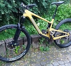 Santa Cruz Bicycles Bronson CC V4 Large Custom