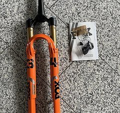 Fox Racing Shox 34 Factory SC Stepcast 110mm FIT4 29“ boost shiny orange Remote