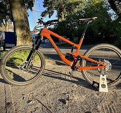 Santa Cruz Nomad 4 CC X01 XL RSV Carbon Wheels