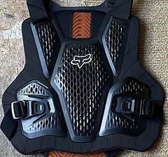Fox Race Impact