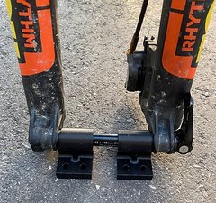Auto Fahrrad Halterung Für Steckachse / Schnellspanner