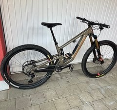 Santa Cruz Bicycles Megatower V2 CC Medium Nickel MY23