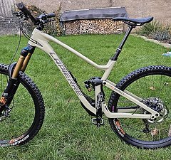 Lapierre Spicy CF 7.9 L