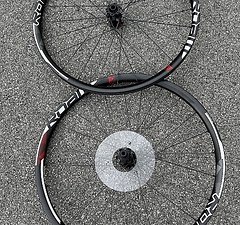 SRAM Roam 60 27,5“ CARBON LR - Satz NEU!